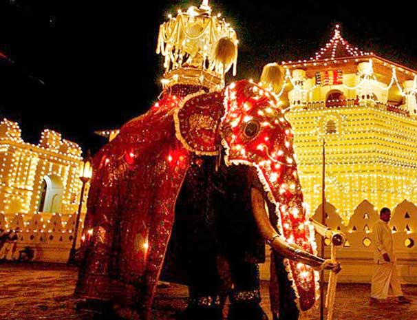 Kandy Esela Perahara